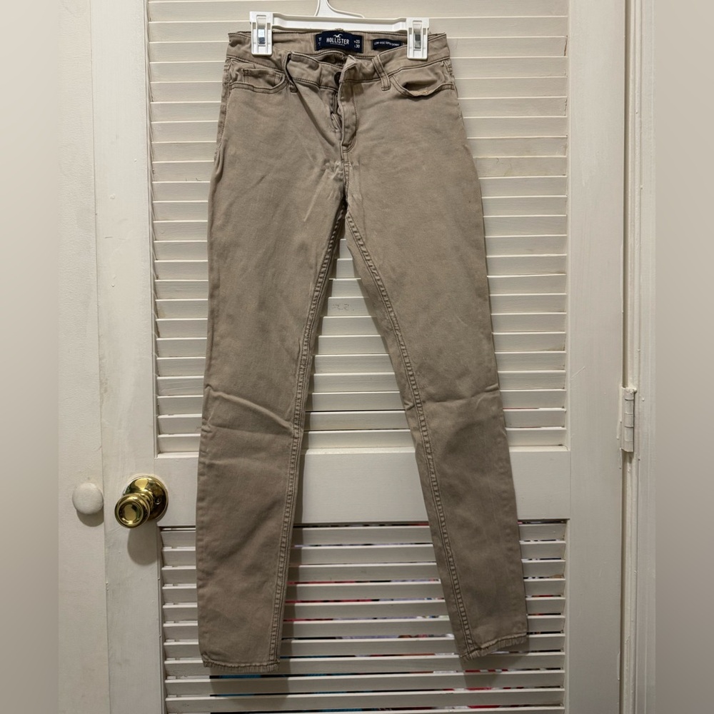 Hollister Beige Low-Rise Skinny Jeans